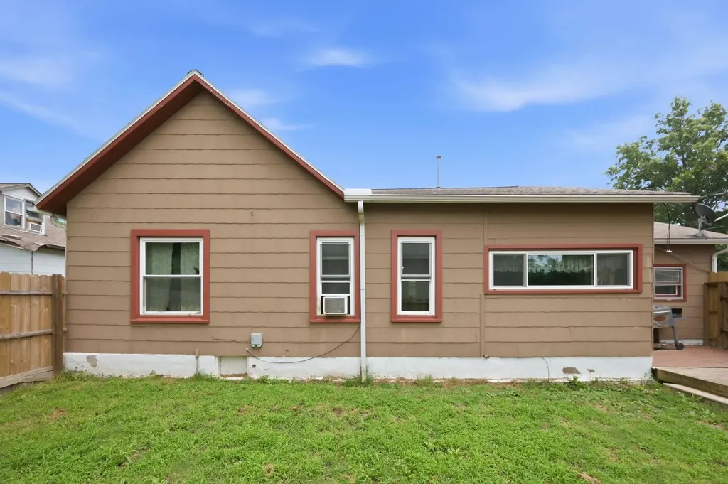 611 N St Nicholas Eureka KS 67045