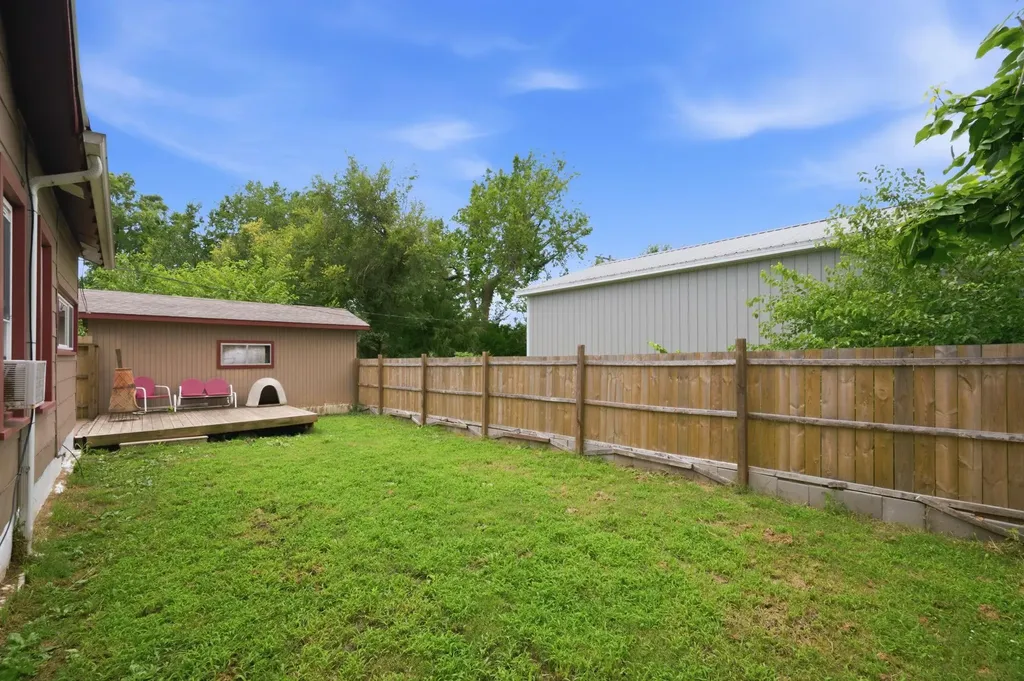 611 N St Nicholas Eureka KS 67045