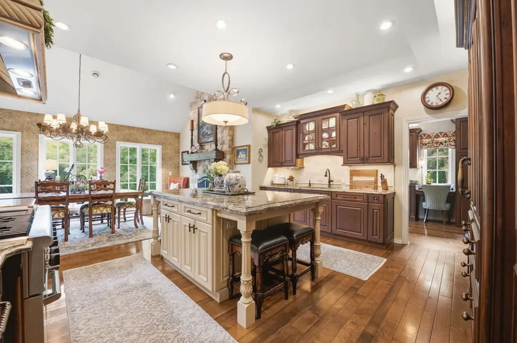 9423 E Cross Creek Street Wichita KS 67206