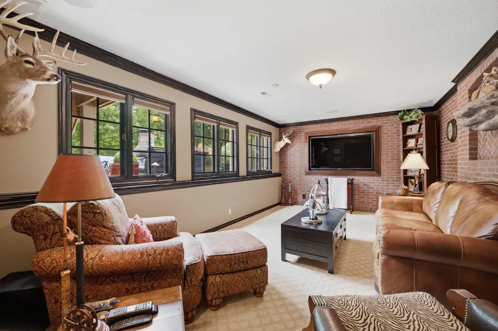 9423 E Cross Creek Street Wichita KS 67206