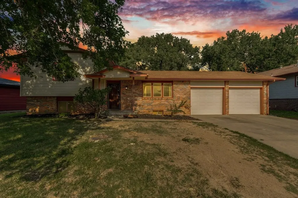 2513 N Bleckley Drive Wichita KS 67220-3019