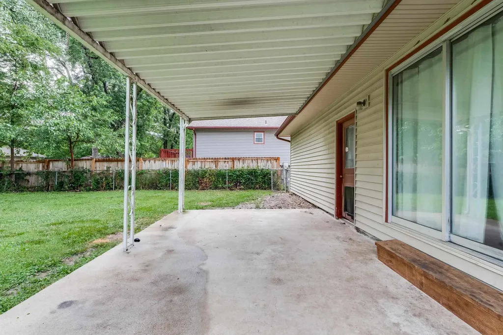 2513 N Bleckley Drive Wichita KS 67220-3019