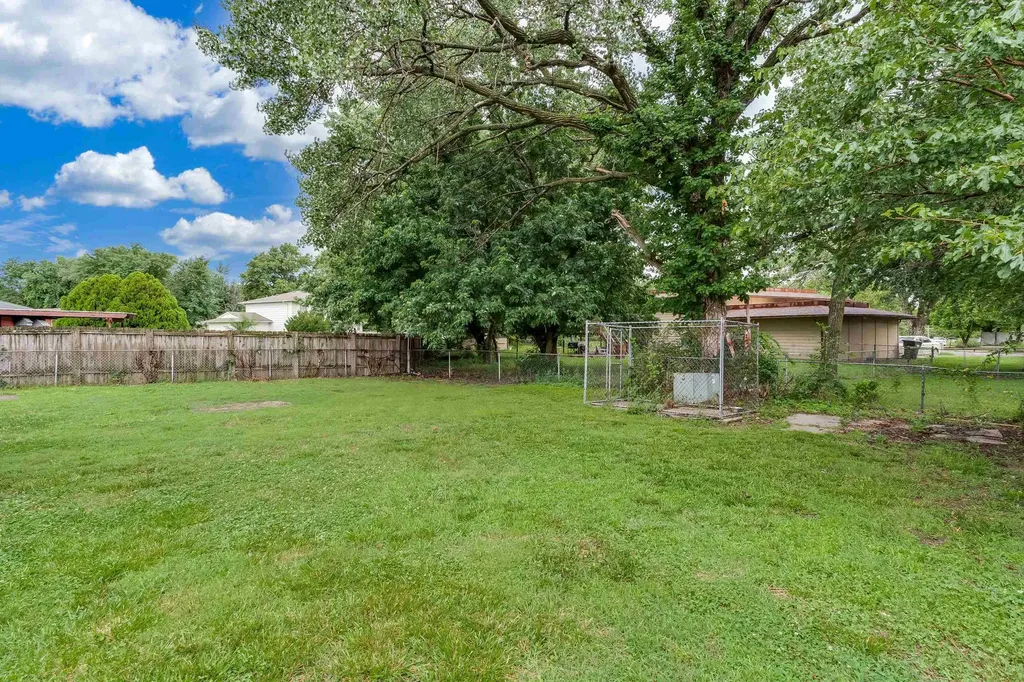 2513 N Bleckley Drive Wichita KS 67220-3019