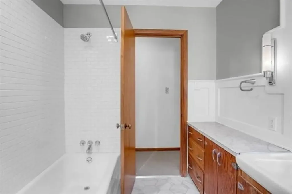719 N Grandview Street Newton KS 67114