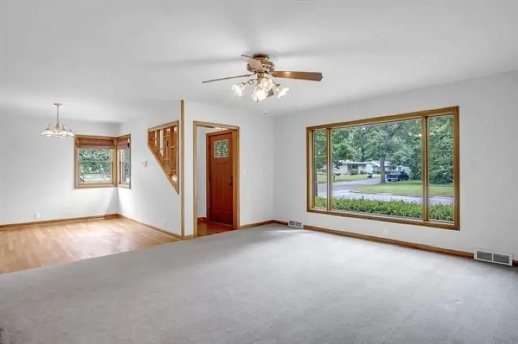 719 N Grandview Street Newton KS 67114
