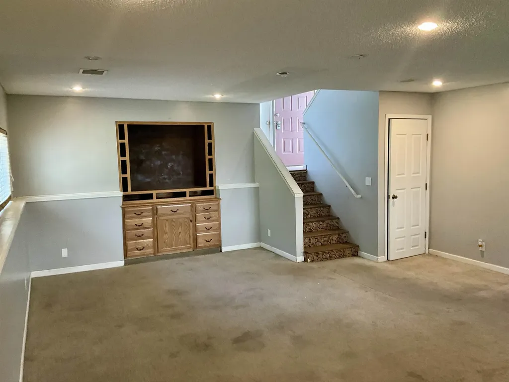2538 N Old Manor Circle Wichita KS 67220