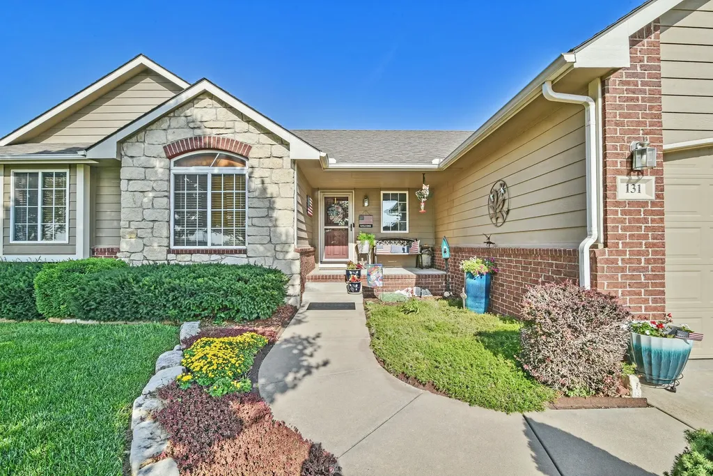 131 N Chisholm Trail Clearwater KS 67026