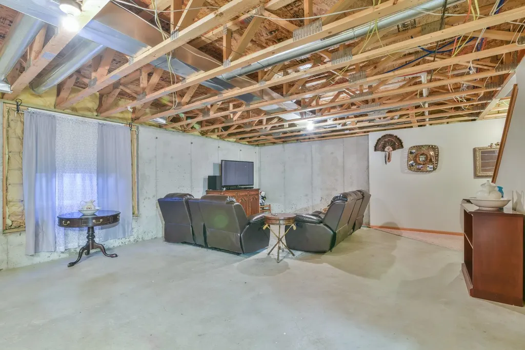 131 N Chisholm Trail Clearwater KS 67026