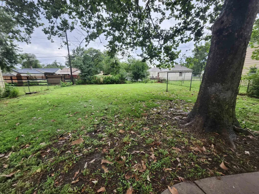 2109 S Ellis Street Wichita KS 67211
