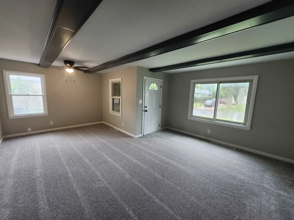 2109 S Ellis Street Wichita KS 67211