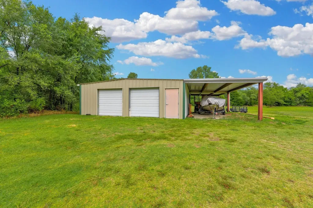 1176 E 120th Avenue N Belle Plaine KS 67013