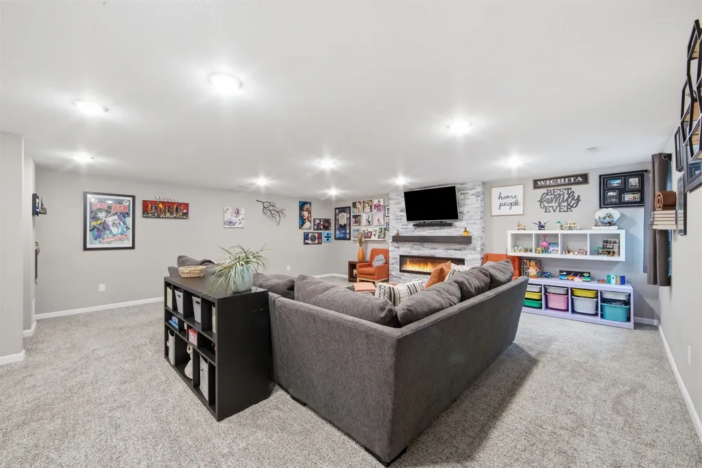 12506 W Jewell Circle Wichita KS 67235