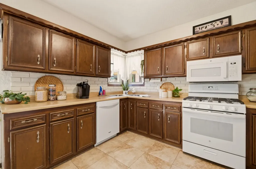 504 N Ridge Way Road Rose Hill KS 67133