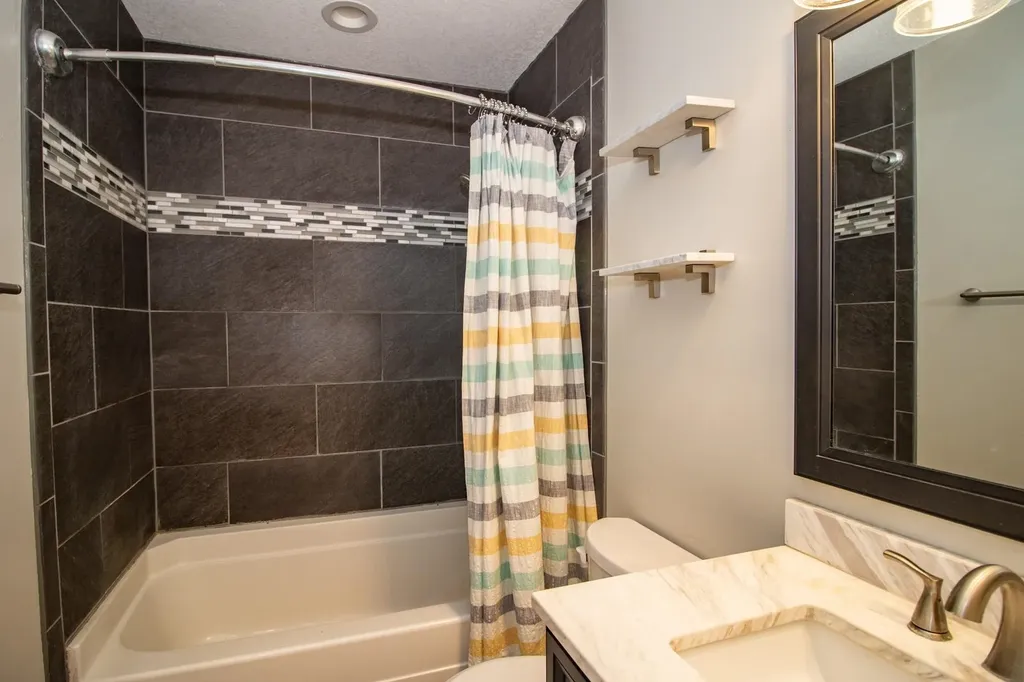 8143 S Hancock Drive Derby KS 67037-3783