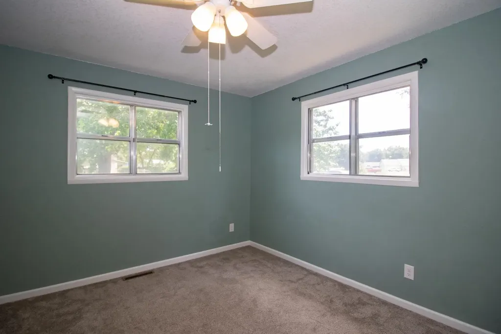 8143 S Hancock Drive Derby KS 67037-3783