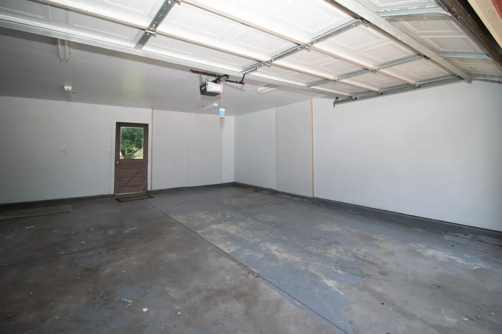 8143 S Hancock Drive Derby KS 67037-3783