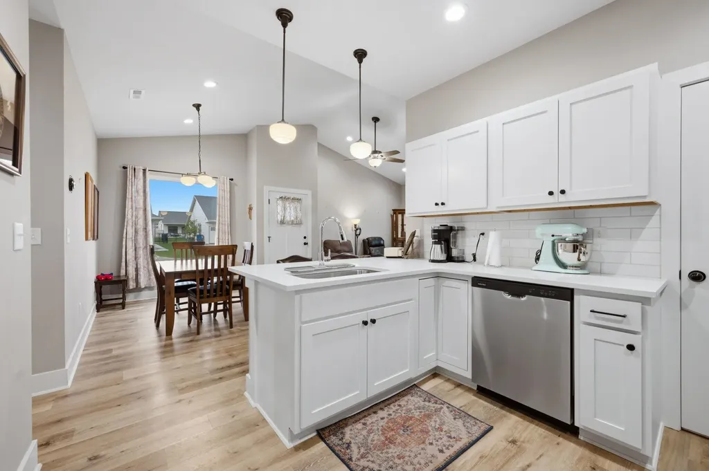 5428 N Sandkey Wichita KS 67204
