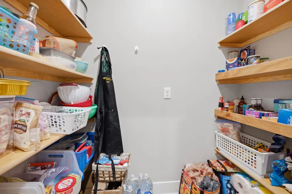 5428 N Sandkey Wichita KS 67204