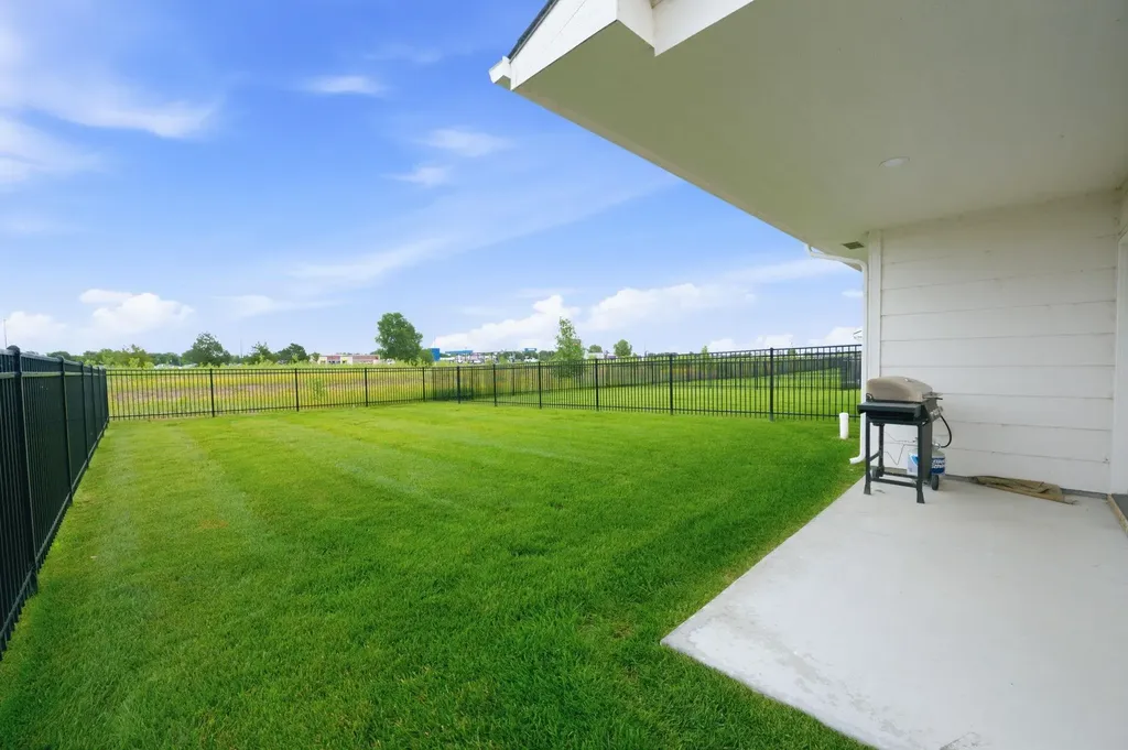 5428 N Sandkey Wichita KS 67204