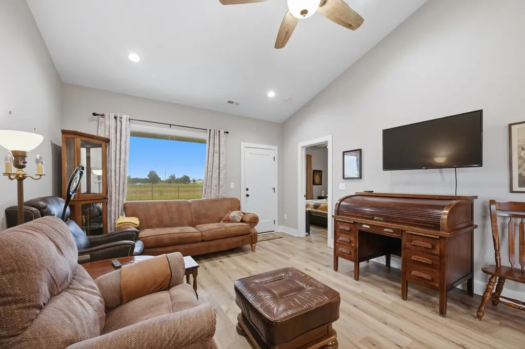 5428 N Sandkey Wichita KS 67204