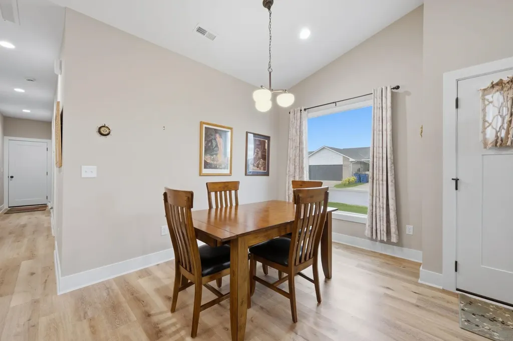 5428 N Sandkey Wichita KS 67204