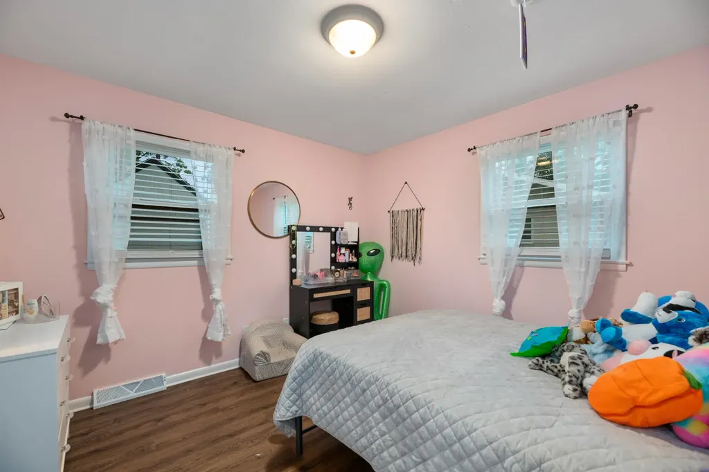 7518 W Galoway Wichita KS 67212