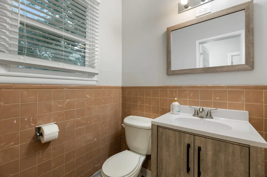 7518 W Galoway Wichita KS 67212