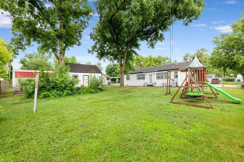 7518 W Galoway Wichita KS 67212