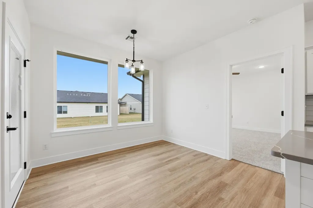 620 Elmwood Street Park City KS 67147-1124