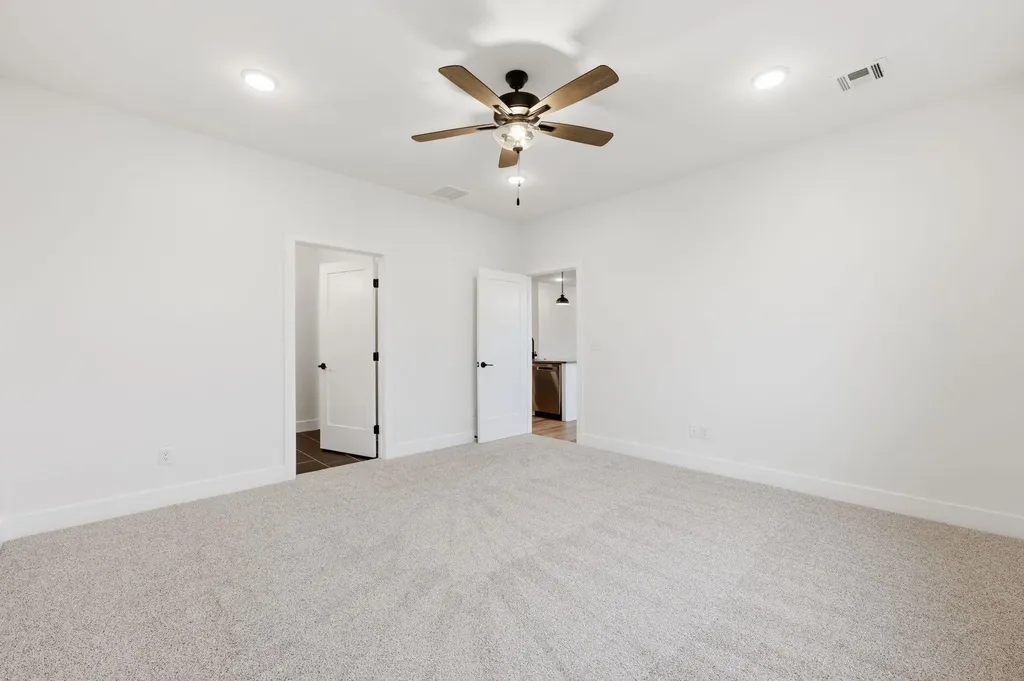 620 Elmwood Street Park City KS 67147-1124