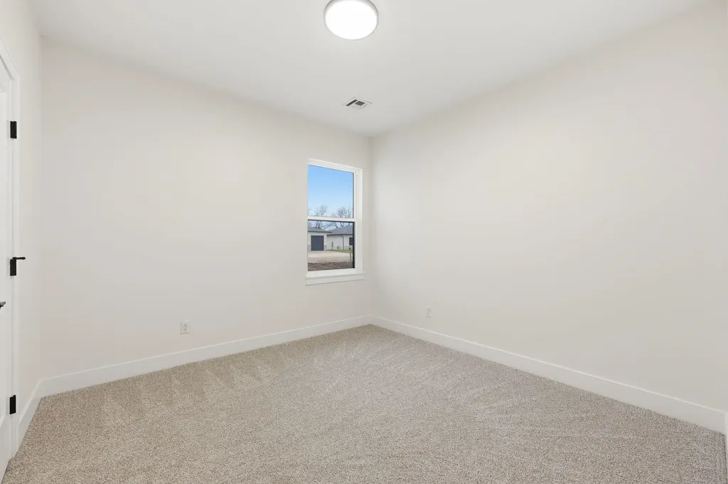 620 Elmwood Street Park City KS 67147-1124