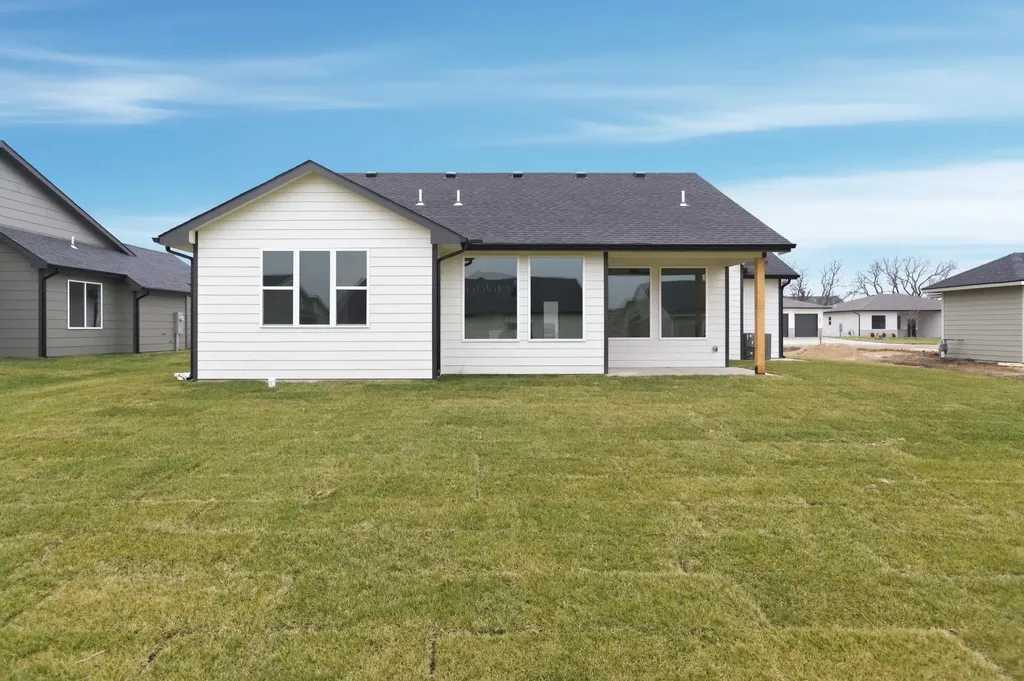 620 Elmwood Street Park City KS 67147-1124