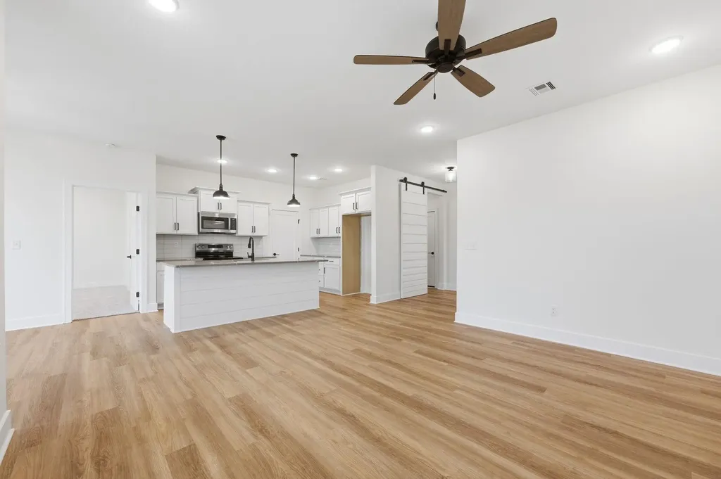 620 Elmwood Street Park City KS 67147-1124