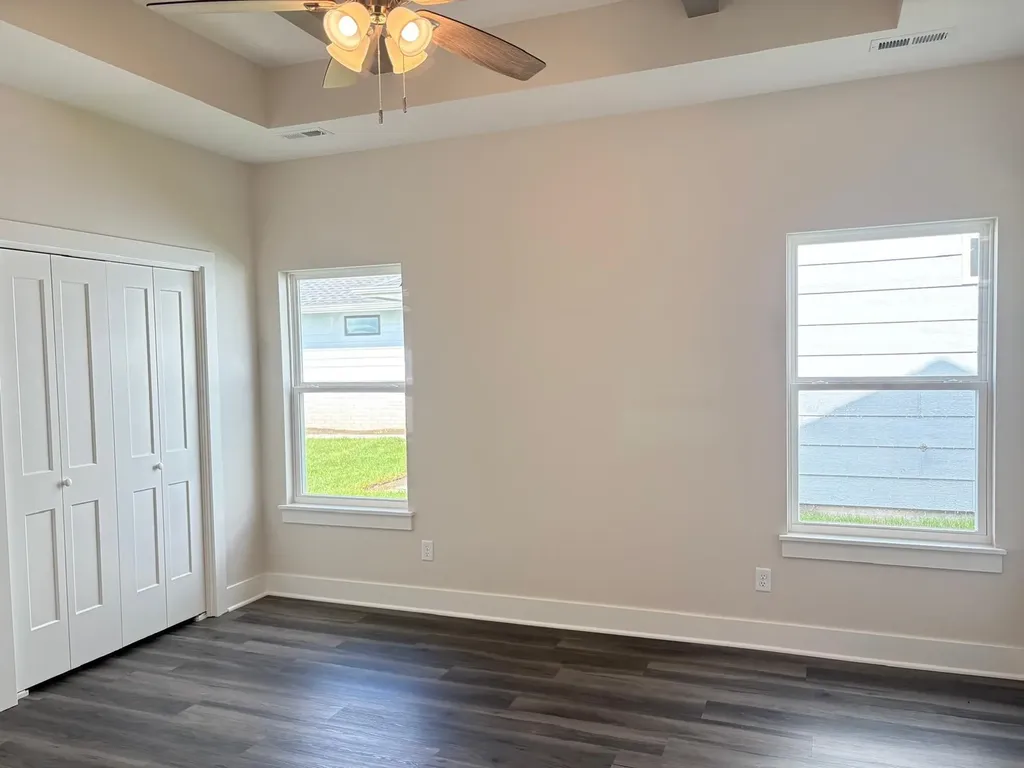 8980 E Forbes Circle Bel Aire KS 67226