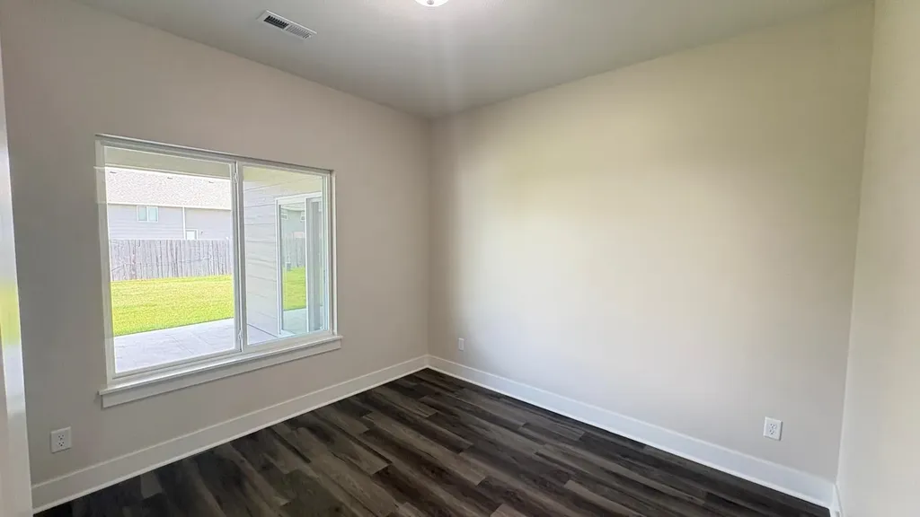 8980 E Forbes Circle Bel Aire KS 67226