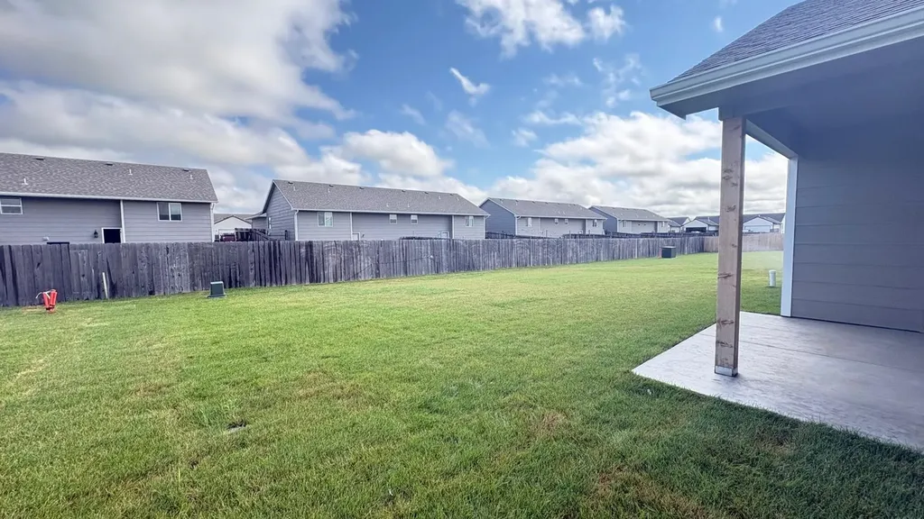 8980 E Forbes Circle Bel Aire KS 67226