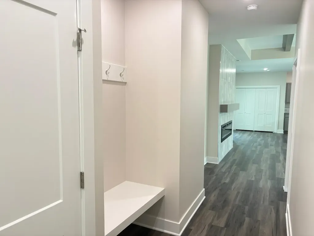 8980 E Forbes Circle Bel Aire KS 67226