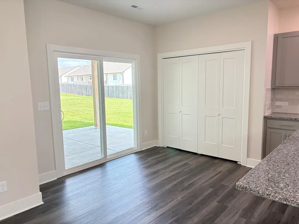 8980 E Forbes Circle Bel Aire KS 67226