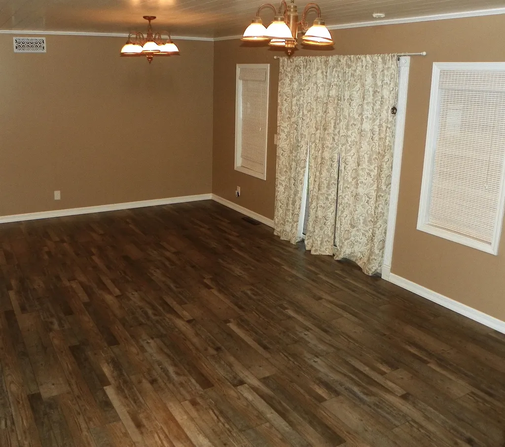 2646 S Pattie Avenue Wichita KS 67216-1242