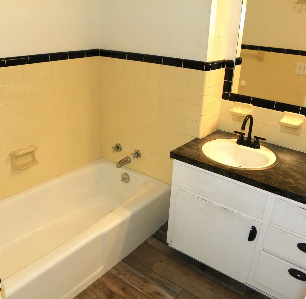 2646 S Pattie Avenue Wichita KS 67216-1242