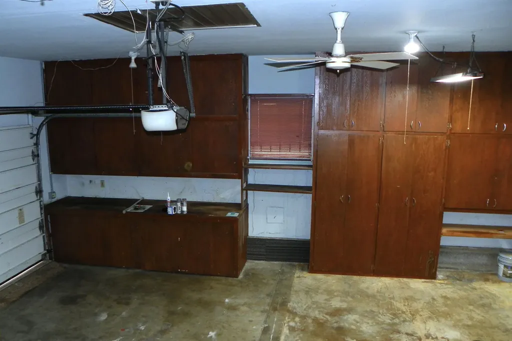 2646 S Pattie Avenue Wichita KS 67216-1242