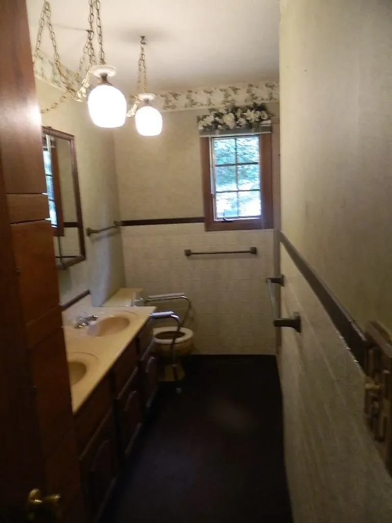 1801 Platter Winfield KS 67156