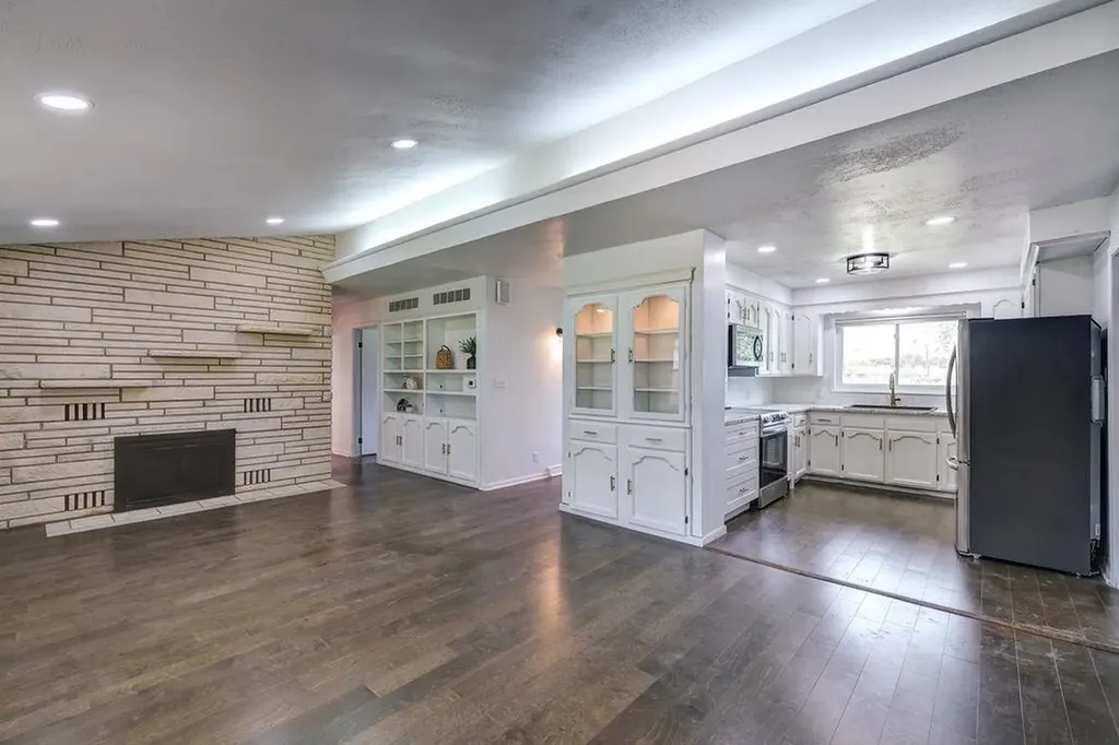 102 Highland Drive Arkansas City KS 67005