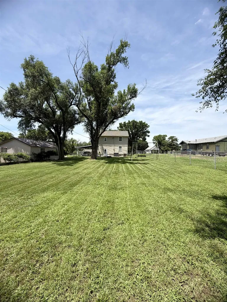 1510 N Main Street Eureka KS 67045
