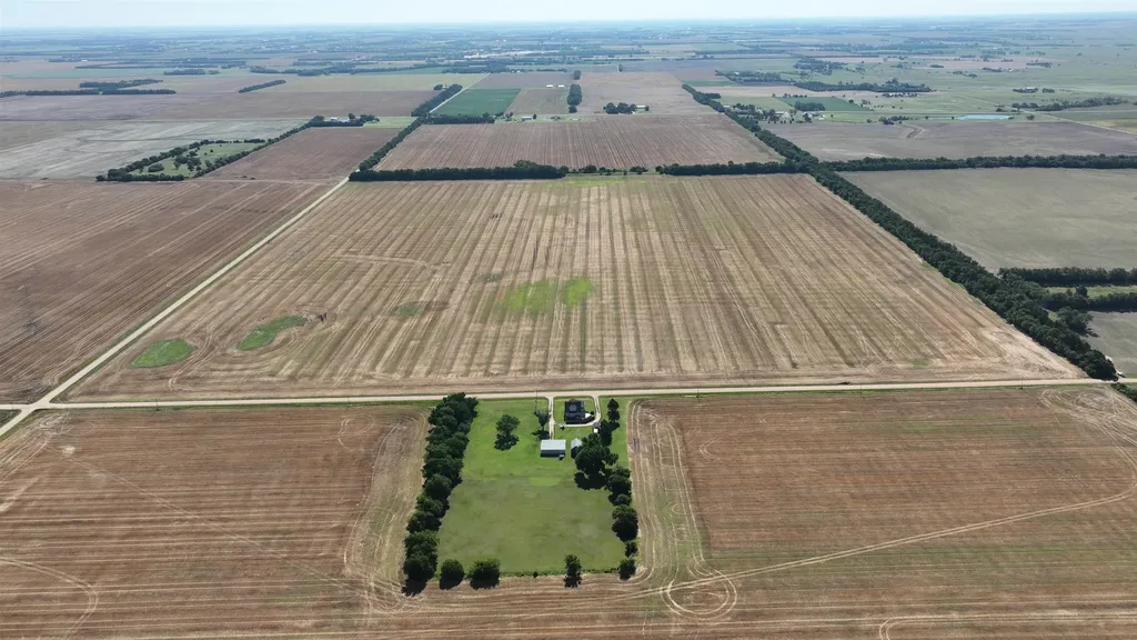 0000 W Greenfield Road Hutchinson KS 67025