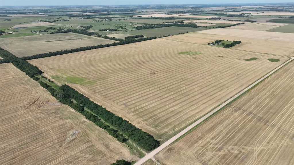 0000 W Greenfield Road Hutchinson KS 67025