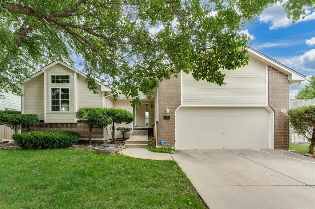 3737 N Whispering Brook Court Wichita KS 67220