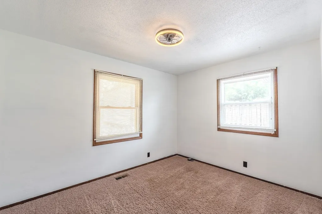 1003 Highland Drive Arkansas City KS 67005