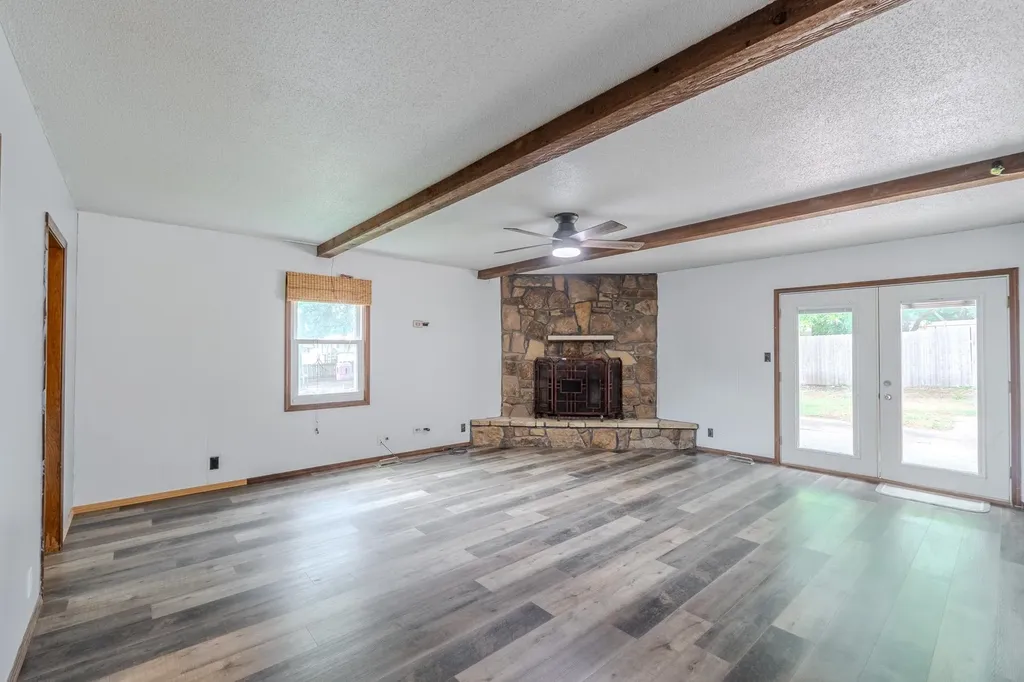 1003 Highland Drive Arkansas City KS 67005