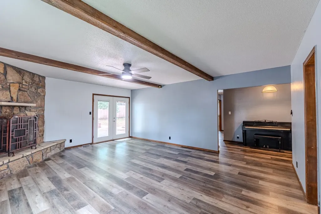 1003 Highland Drive Arkansas City KS 67005